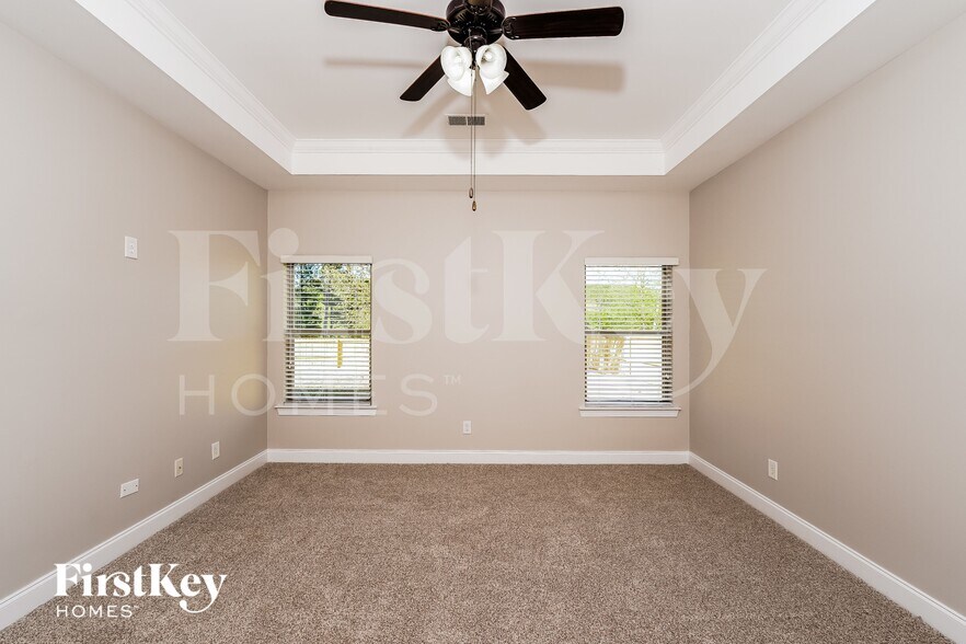 Building Photo - 506 Blackberry Glenn