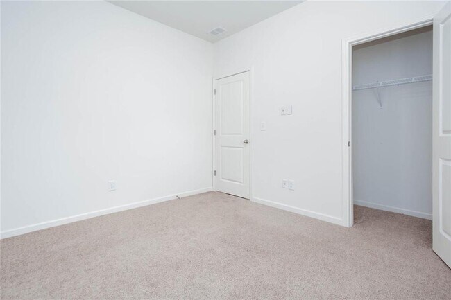 Building Photo - 24 Seattle Slew Way