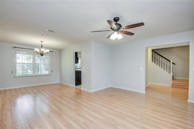 Building Photo - 7803 Maple Brook Ln