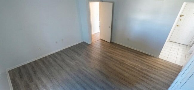 Building Photo - 450 S Gulfview Blvd