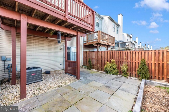 Building Photo - 7130 Oberlin Cir