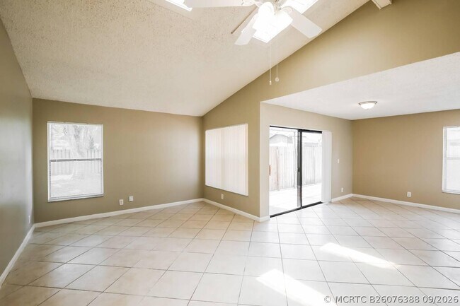 Building Photo - 39 Forest Cir