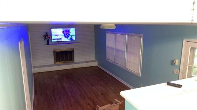 Building Photo - 416 Barbashela Dr