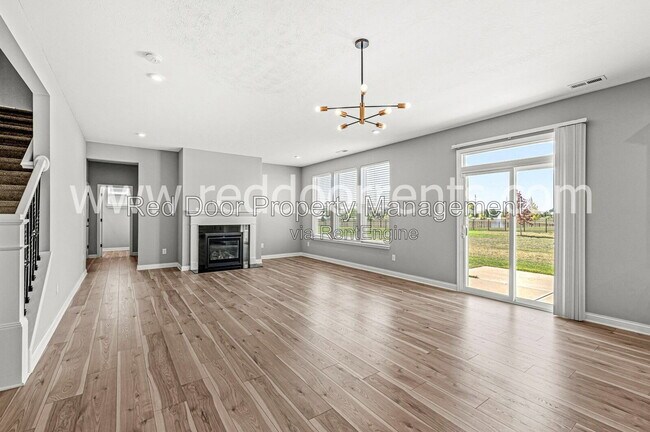 Building Photo - 15648 W Rail Dr