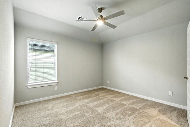 Building Photo - 4723 Whisperwood Dr