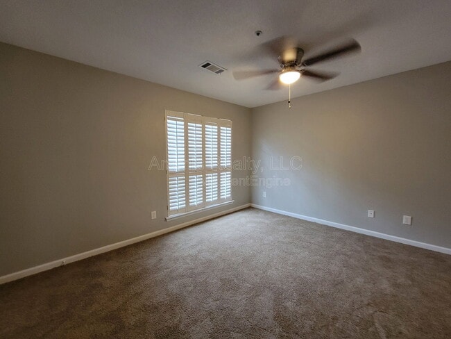 Building Photo - 3058 Steeplechase Dr