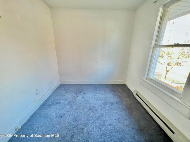 Building Photo - 608 Taylor