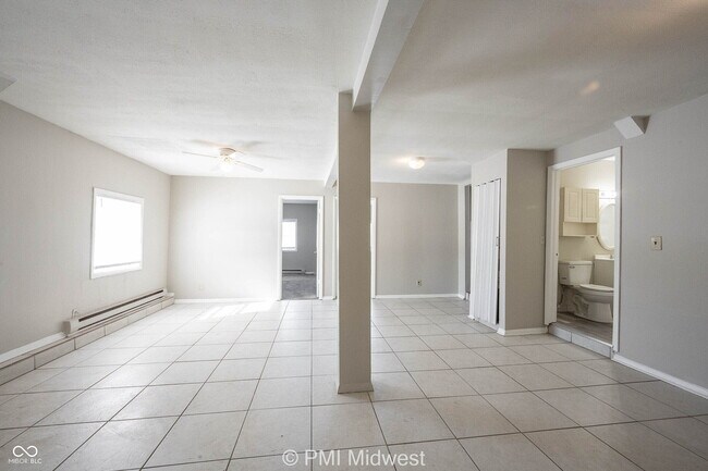 Building Photo - 4881 300W