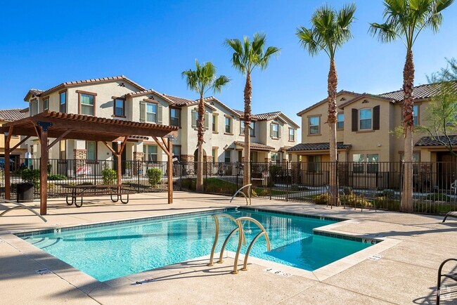 Casa Sole Vita Pool Patio  and gazebo - Casa Sole Vita Townhomes