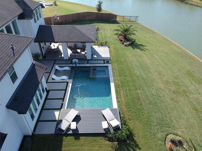 Building Photo - 27506 Gardenview Point Ct
