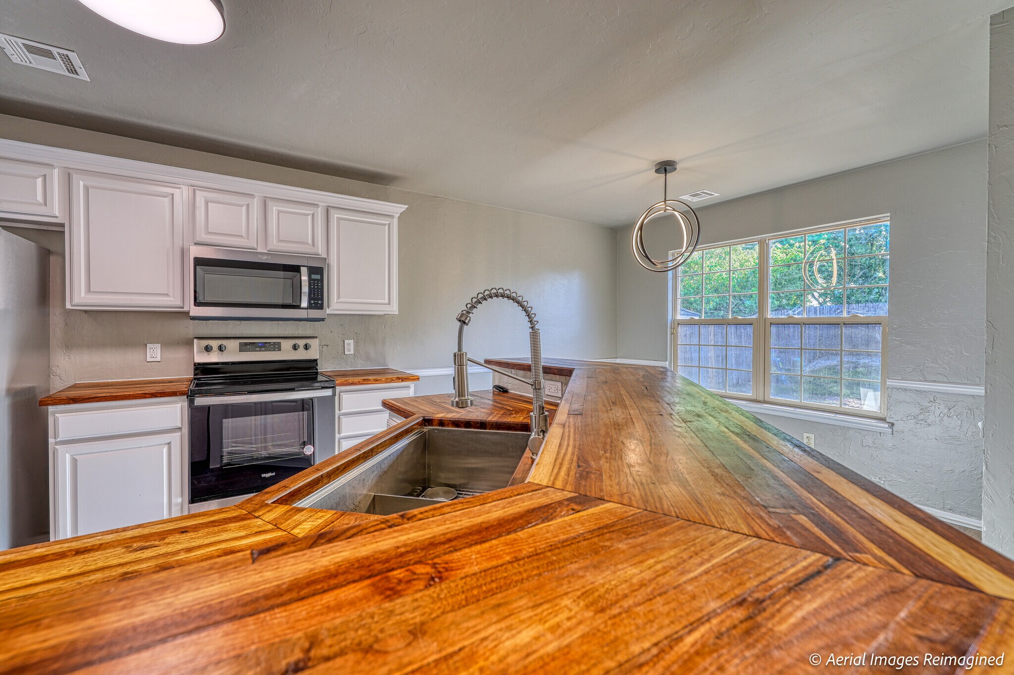 Building Photo - 4105 Notting Hill Dr