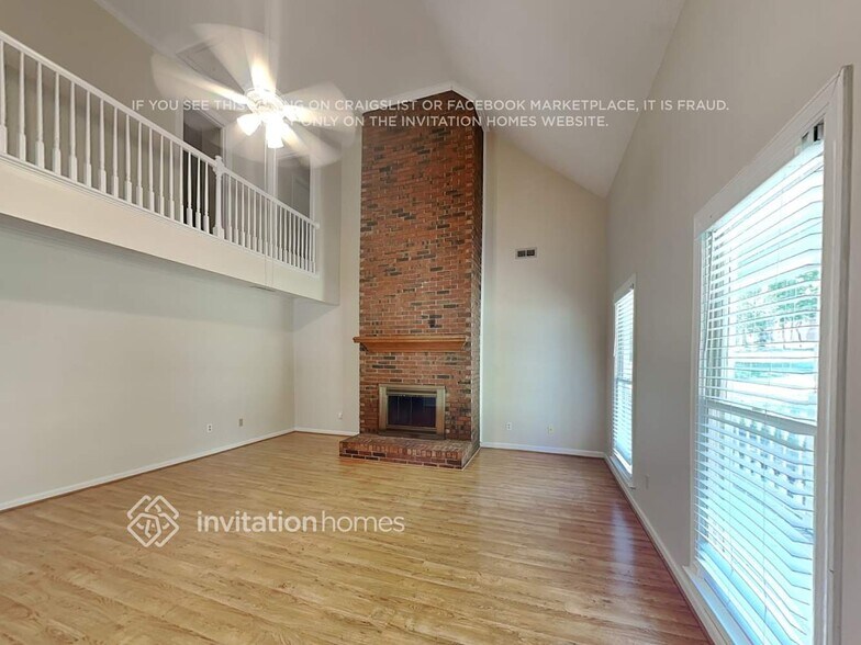 Building Photo - 815 Brightmoor Dr