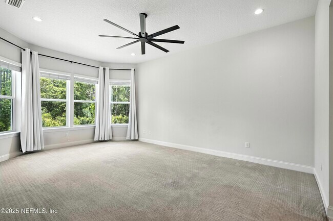 Building Photo - 480 Loosestrife Wy