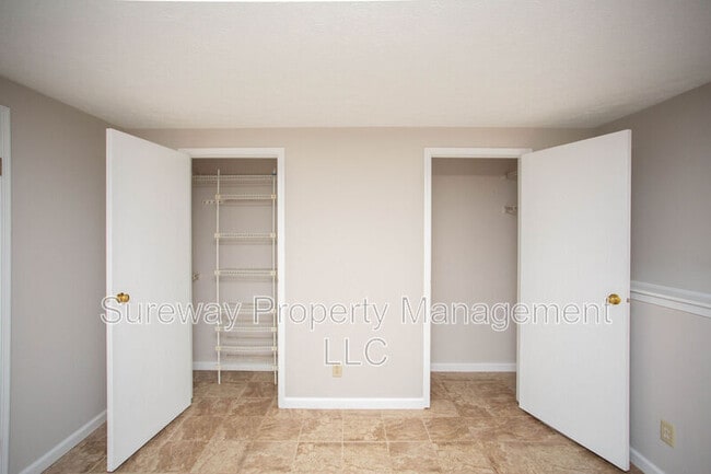 Building Photo - 26 Teaberry Ct
