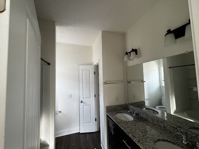 Building Photo - Home for Rent