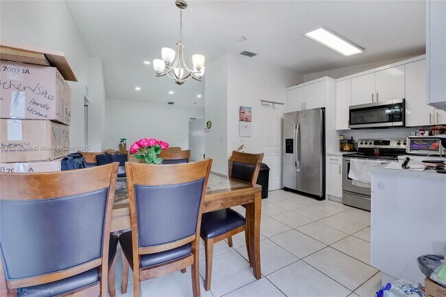 Building Photo - 13963 SW 280th Terrace