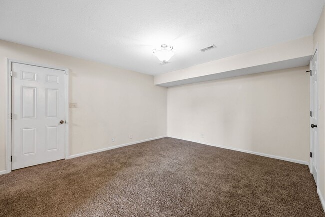 Building Photo - Large home ready for you to call home today!