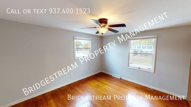 Building Photo - Spacious 4 Bedroom, 2.5 bath two story hom...