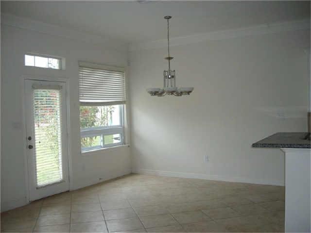 Living/dining combo - 16020 Fountainview Dr