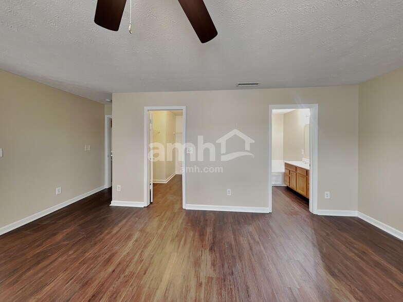 Building Photo - 1186 Constitution Dr