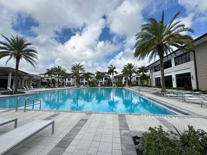 Building Photo - 8311 NW 49th St