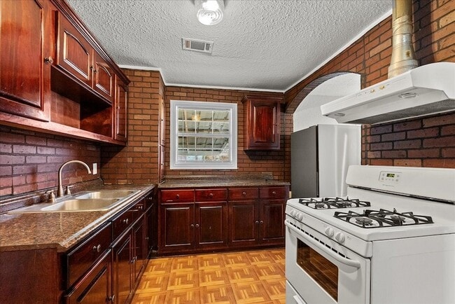 Building Photo - 14029 McNair St