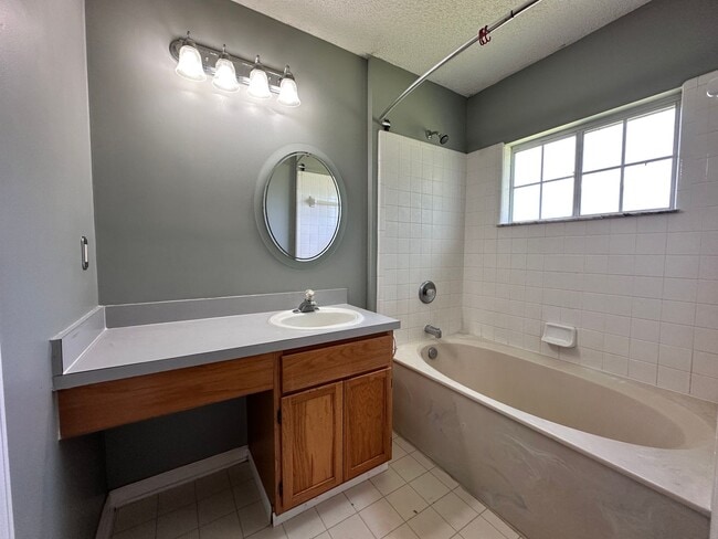 Building Photo - Beautiful home on Bridgecreek Dr in Argyle...