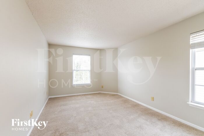 Building Photo - 12663 Republic Dr