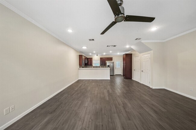 Building Photo - 16918 Glenheath St