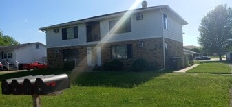 Building Photo - 2766 N Robinson Dr