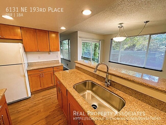 Building Photo - 6131 NE 193rd Pl