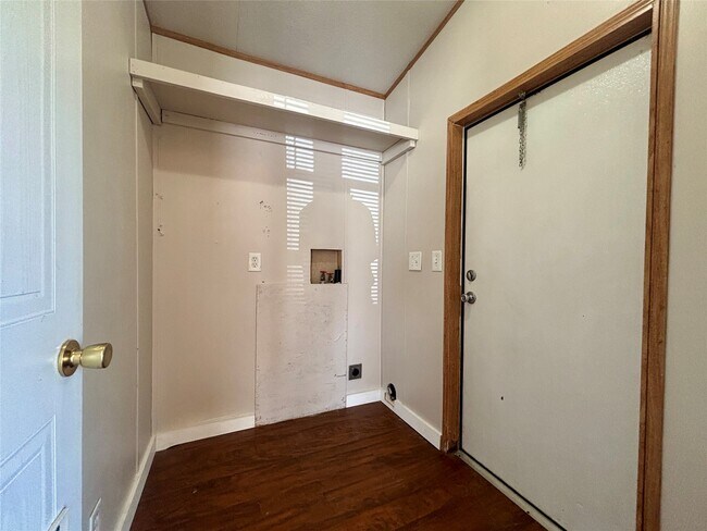 Building Photo - 11739 E Old Oak Trail