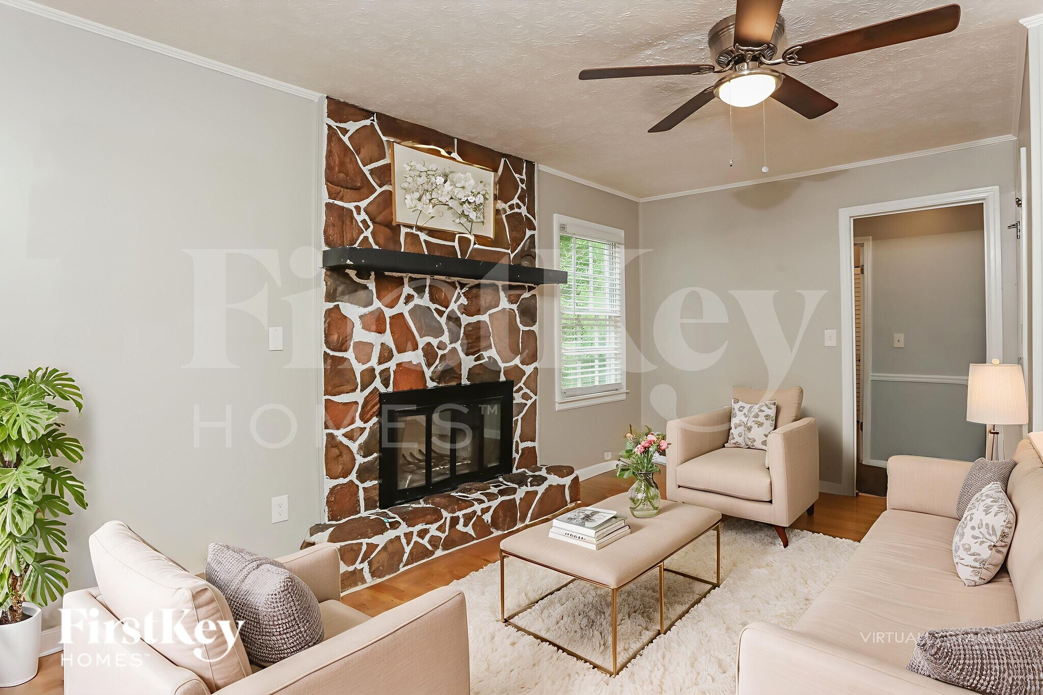 Building Photo - 3120 Oak Dr