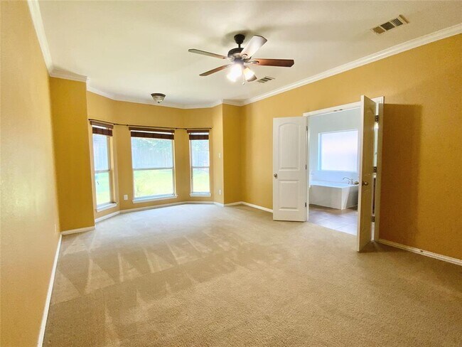 Building Photo - 303 Kati Ln