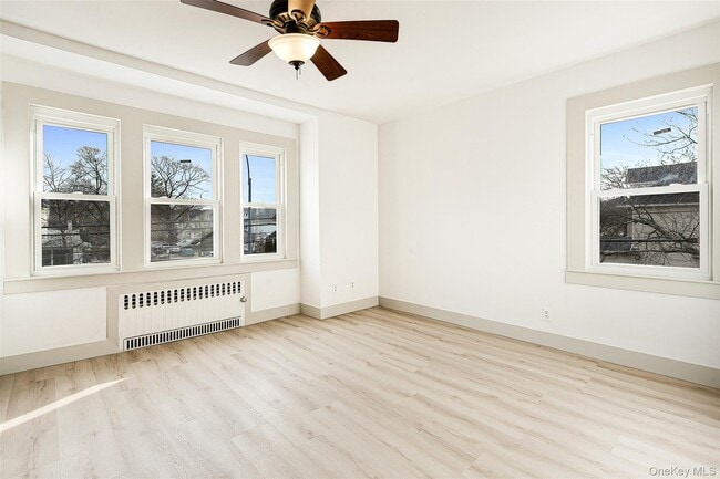 Building Photo - 93-01 71st Ave