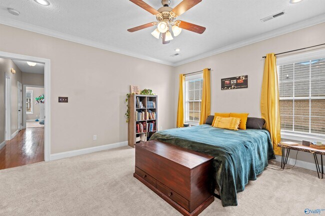 Building Photo - 25850 Iron Gate Dr