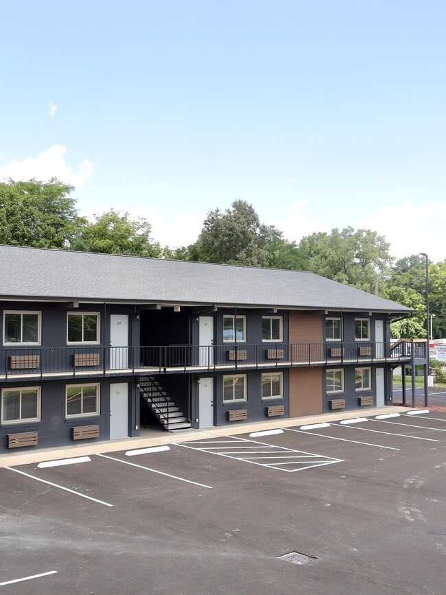 Building Photo - Southside Square Apartments - NOW LEASING