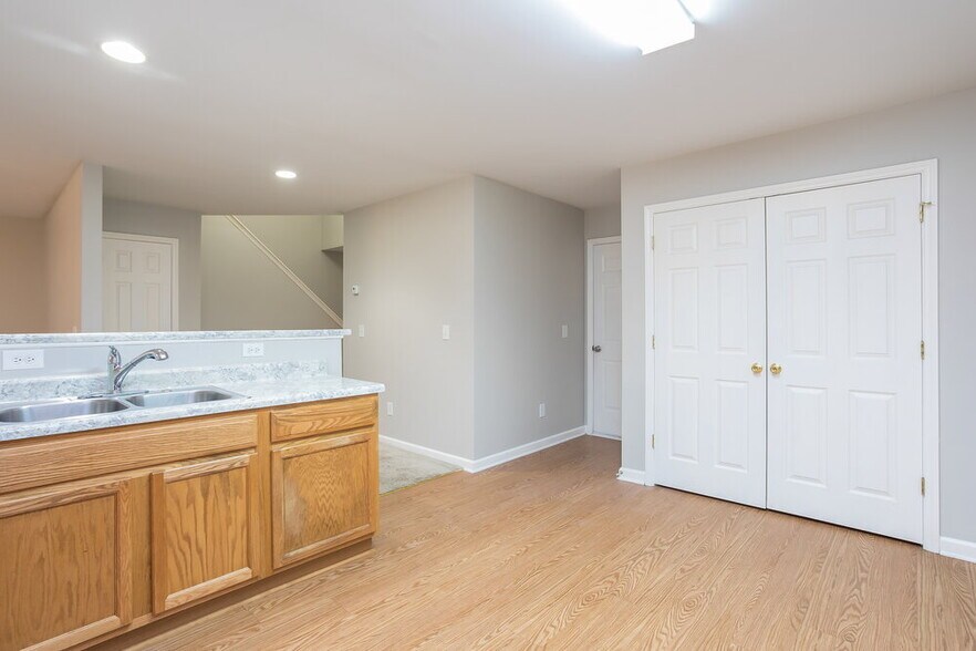 Building Photo - 1613 Brown Owl Dr