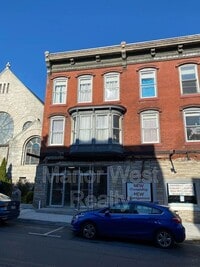Building Photo - 320 W Market St