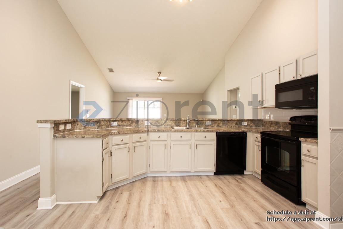 Building Photo - 4863 Frost Lake Dr