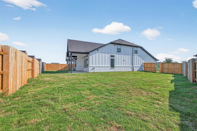 Building Photo - 24114 Blooming Daisy Cir