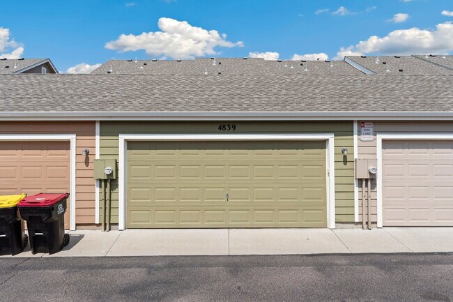 Building Photo - 4839 Harrier Ridge Dr