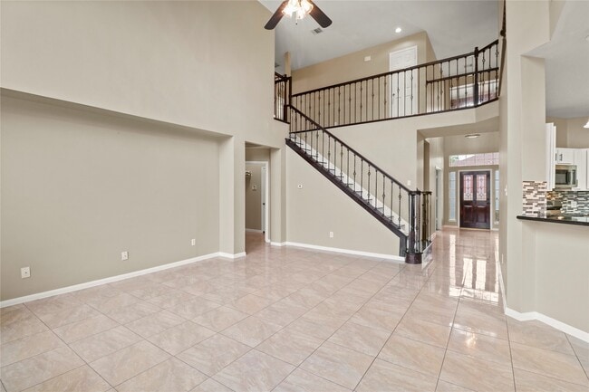 Building Photo - 10807 Oak Bayou Ln