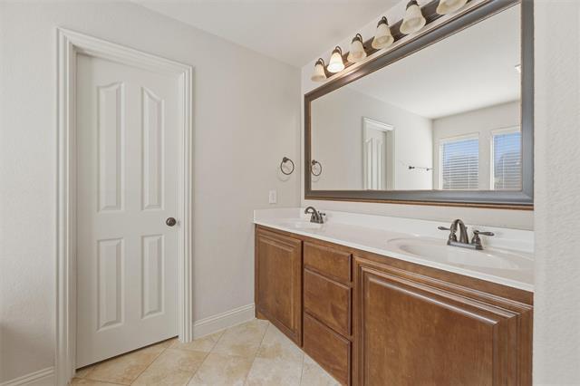 Building Photo - 1310 Hearthstone Dr