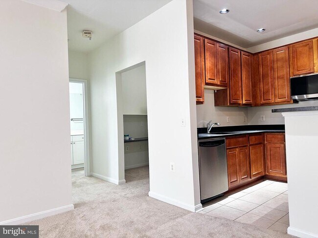 Building Photo - 11305 Aristotle Dr