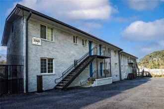 Building Photo - 2065 Alison Ct SW