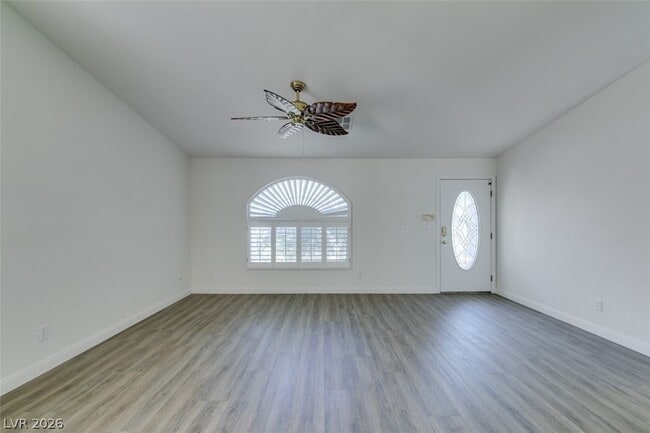 Building Photo - 8825 Fall Green Dr