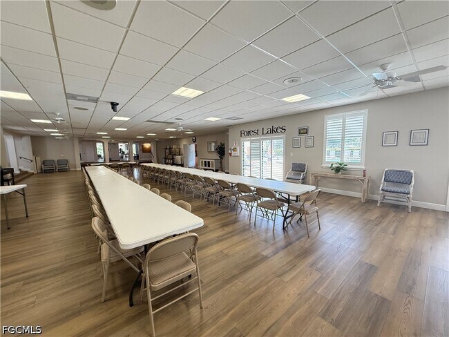 Building Photo - 1087 Forest Lakes Dr
