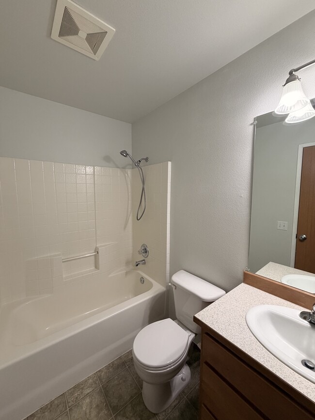 Building Photo - 1266 Hudson St