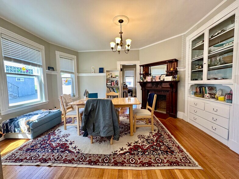 Building Photo - 12 Matchett St